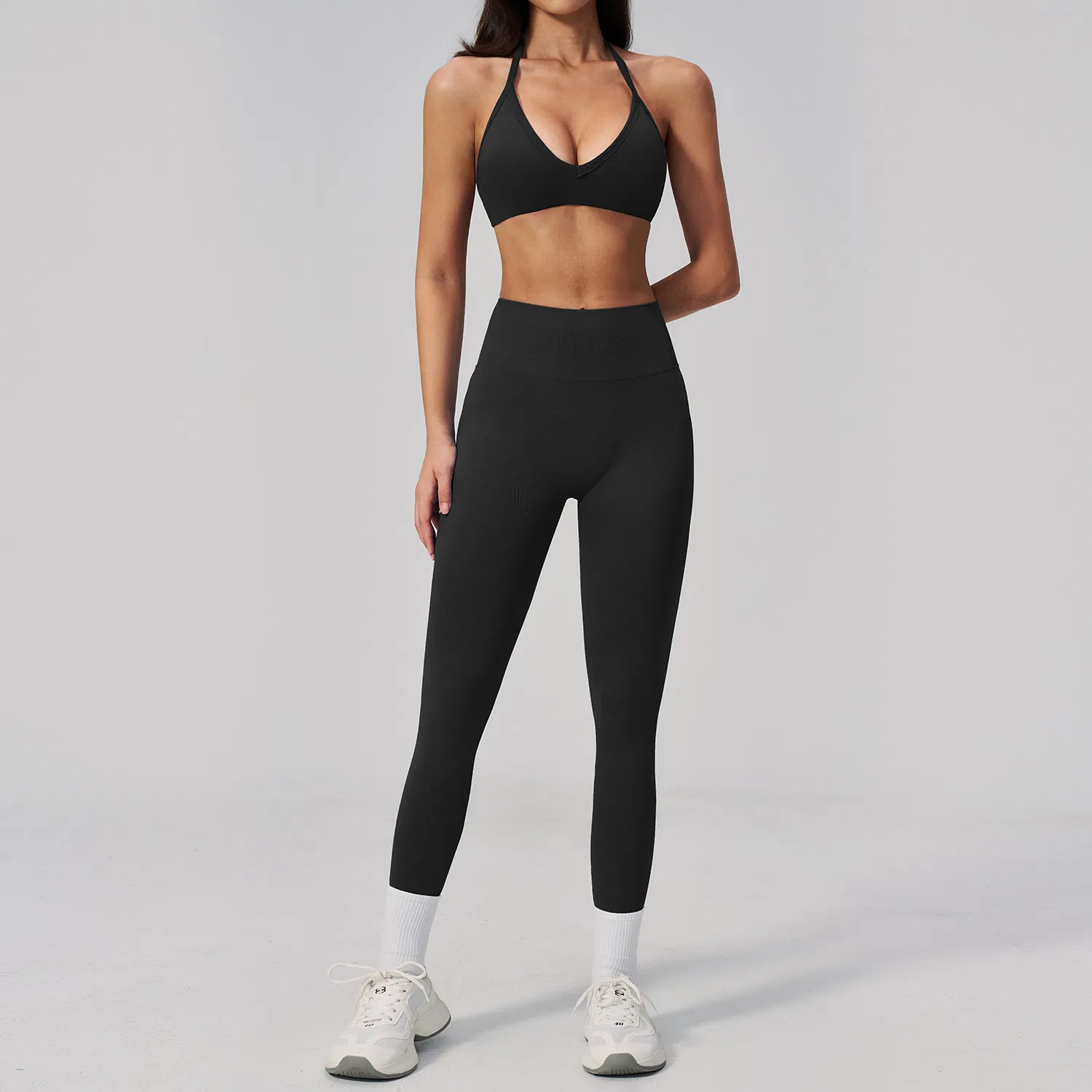 Conjunto de Yoga Sin Costuras al por Mayor 2 con Sujetador Halter de Cuello en V y Leggings de Cintura Alta