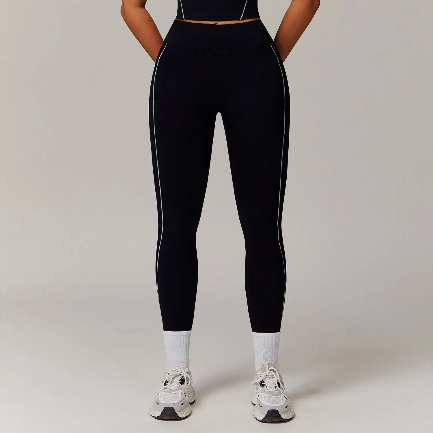 Pantalones de yoga de tiro alto con sensación desnuda y bolsillos en bloque de color personalizado - Mallas para correr y fitness para mujeres