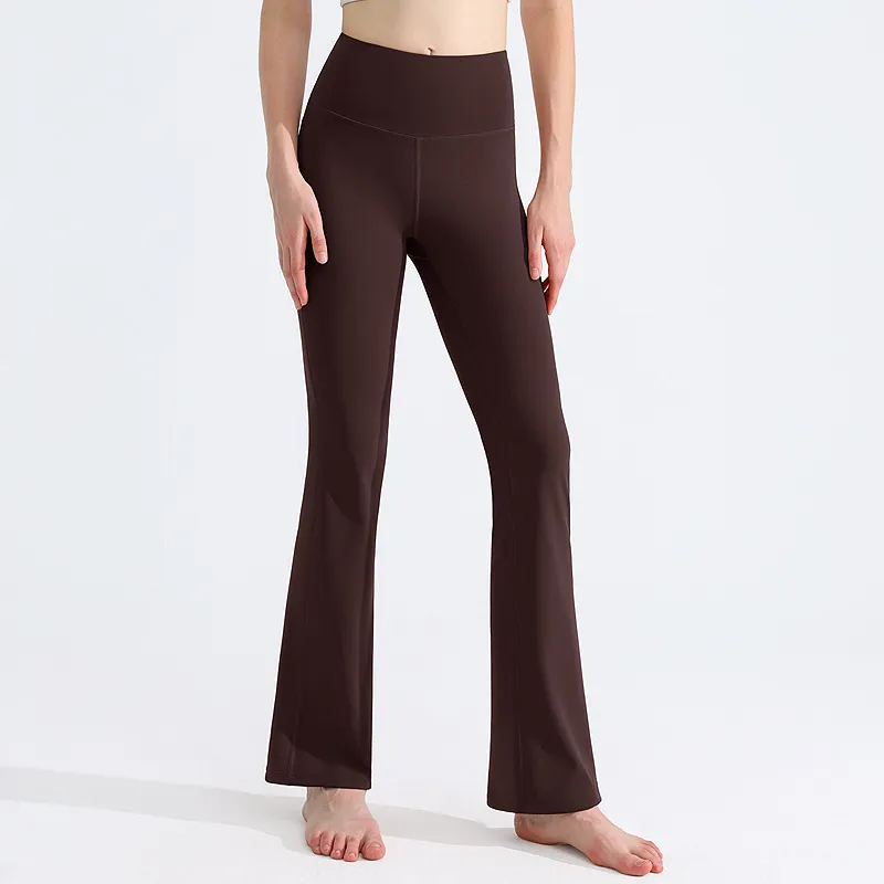 Pantalones de yoga de cintura alta para realzar la forma de los glúteos