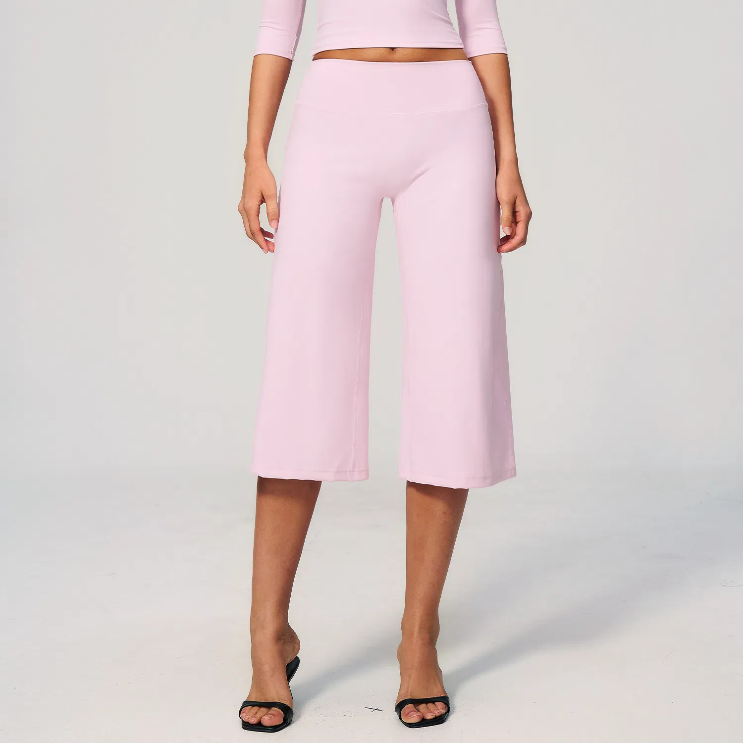 Pantalones capri deportivos de mujer personalizados al por mayor con logo, de cintura alta y pierna ancha