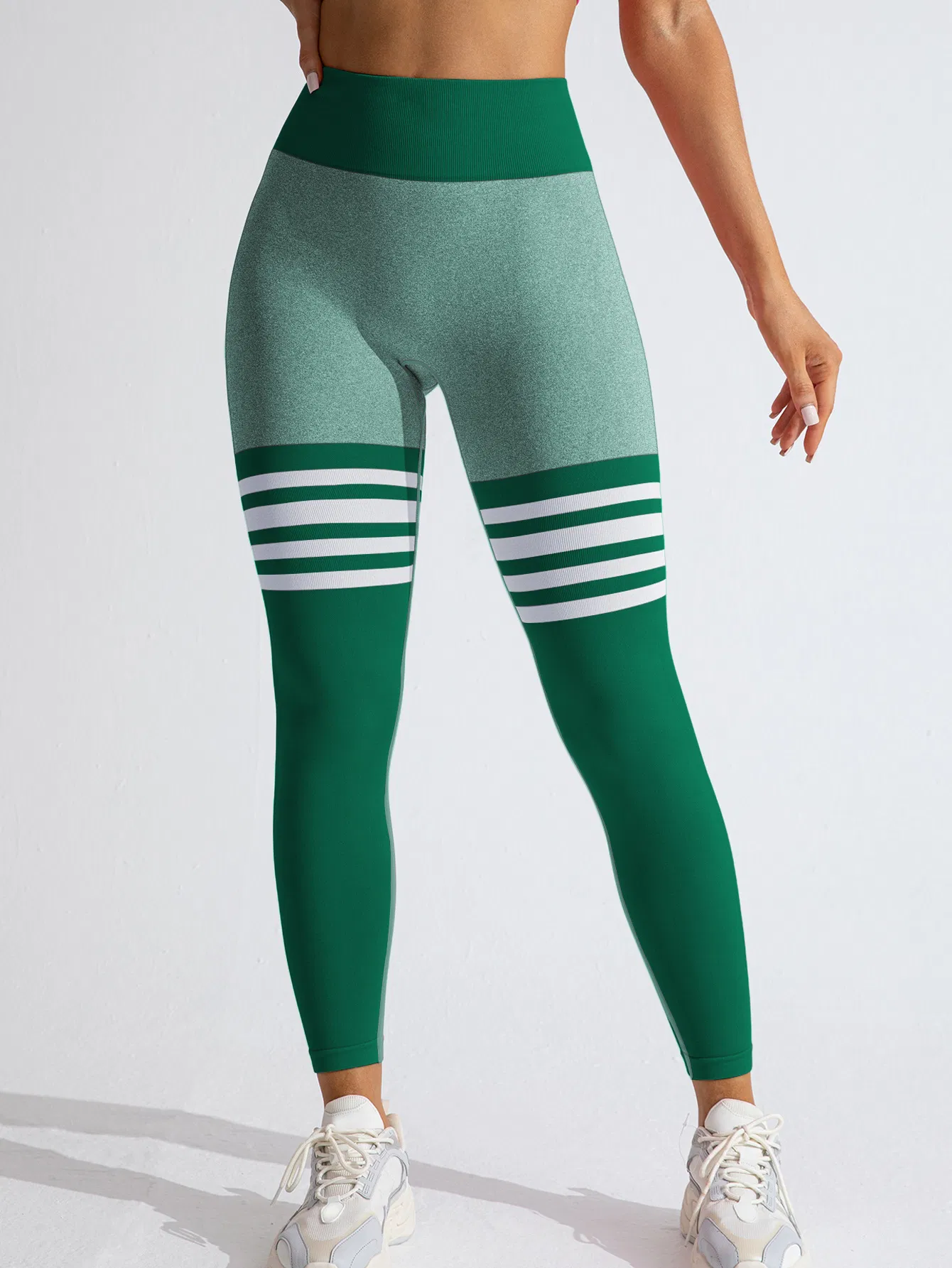 Detalle pantalones de yoga