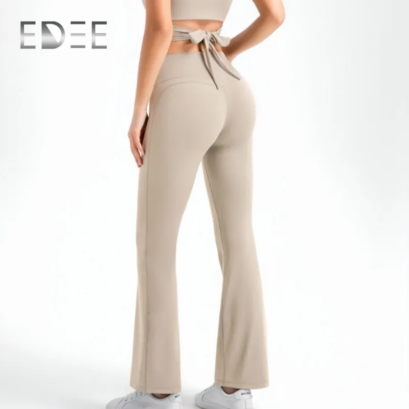 Pantalones de yoga rectos altamente elásticos para mujeres en entrenamiento