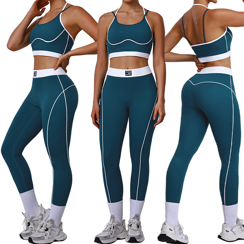 Conjunto de deporte y fitness personalizado de moda al por mayor, con bloque de color, tirantes delgados, sujetador moldeador y leggings cortos que levantan el trasero