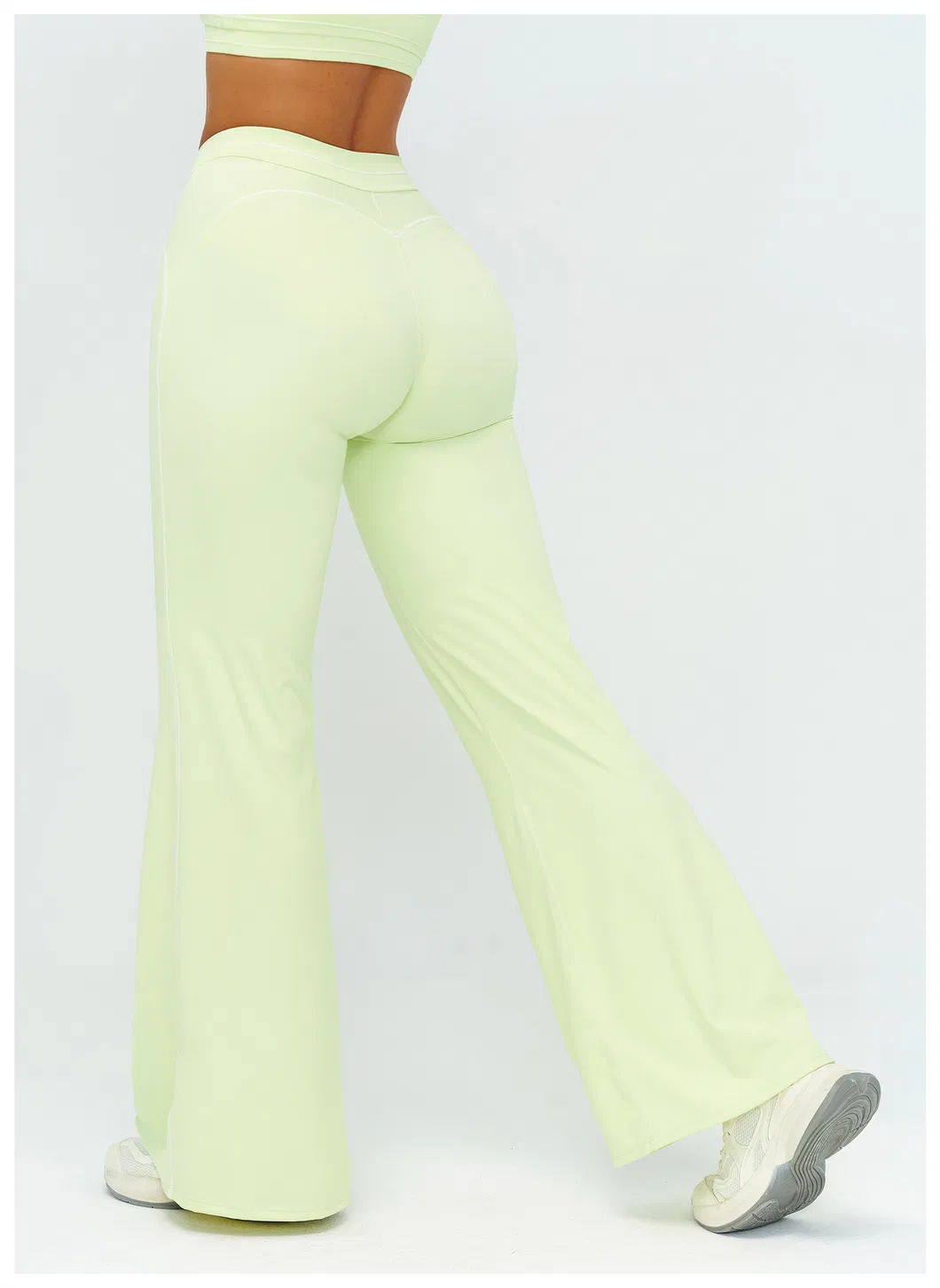 Presentación de pantalones de yoga