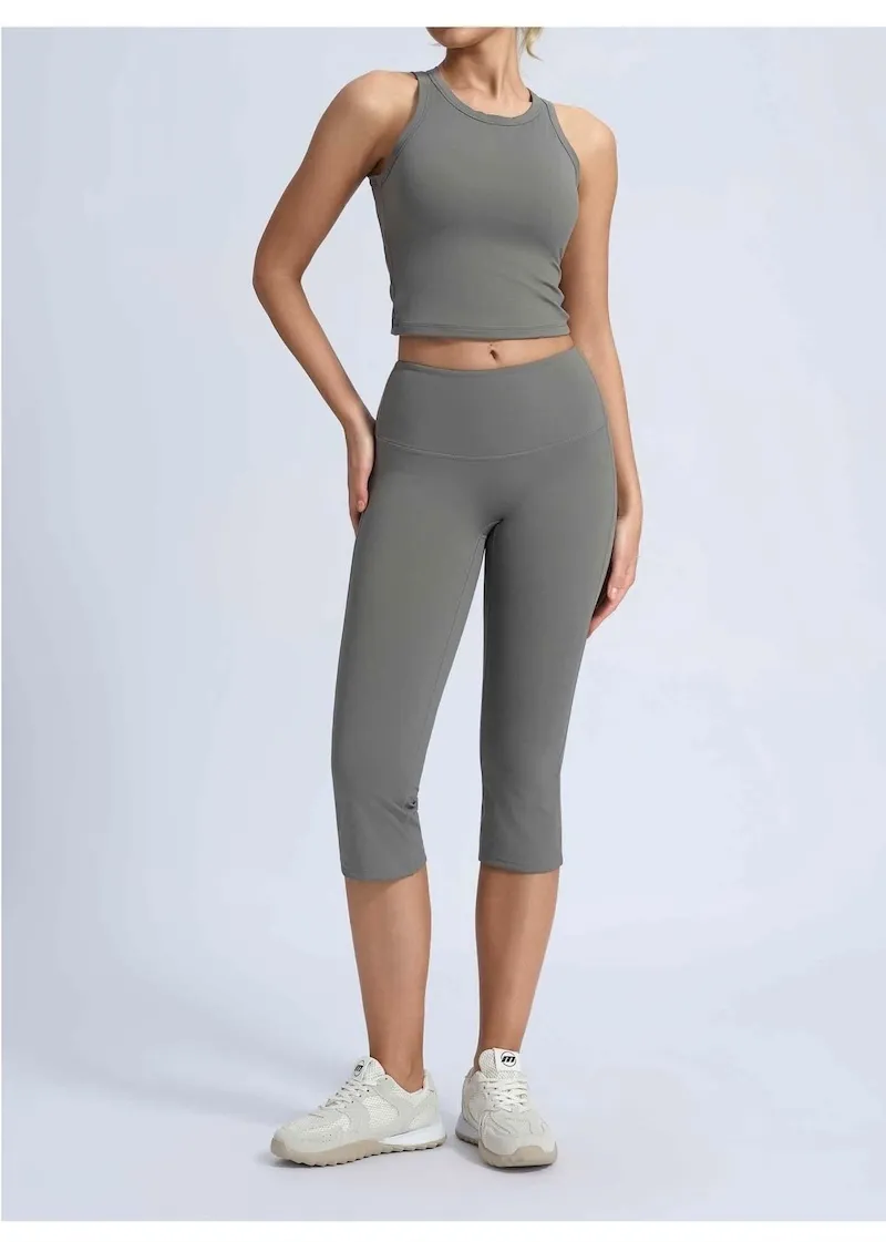 Modelo de ropa deportiva 10