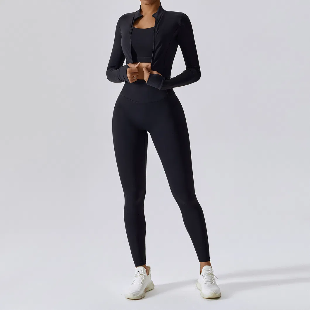 Conjunto de ropa de yoga para mujer: chaqueta corta, sujetador deportivo y leggings para el gimnasio