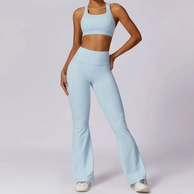 Ropa de yoga sostenible con etiquetas personalizadas para minoristas