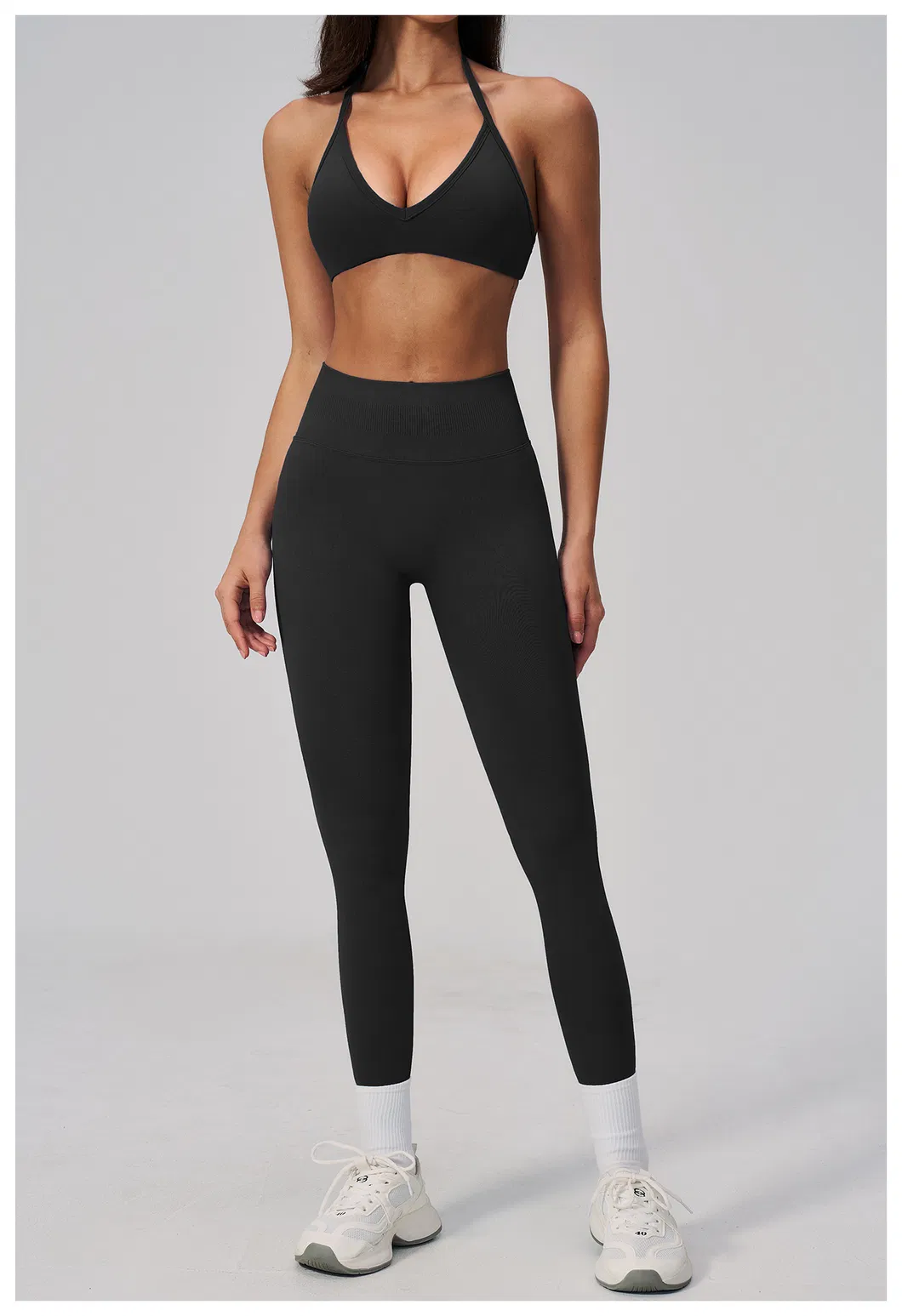 Conjunto de Yoga Sin Costuras al por Mayor 2 con Sujetador Halter de Cuello en V y Leggings de Cintura Alta