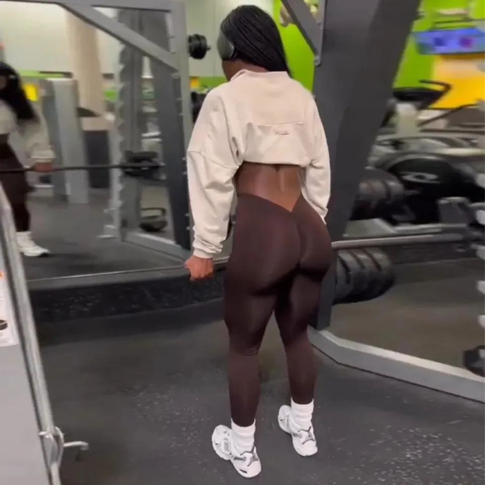 Pantalones de yoga de alta cintura sin costuras para el trasero tipo scrunch de nylon para gimnasio