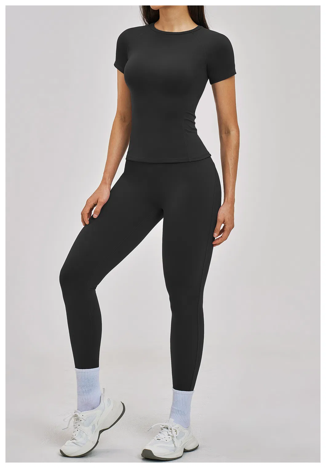 Conjunto de ropa de fitness a la moda que combina ropa de entrenamiento para mujeres, yoga, pilates, correr, tela elástica, diseño que realza el trasero, ropa deportiva asequible