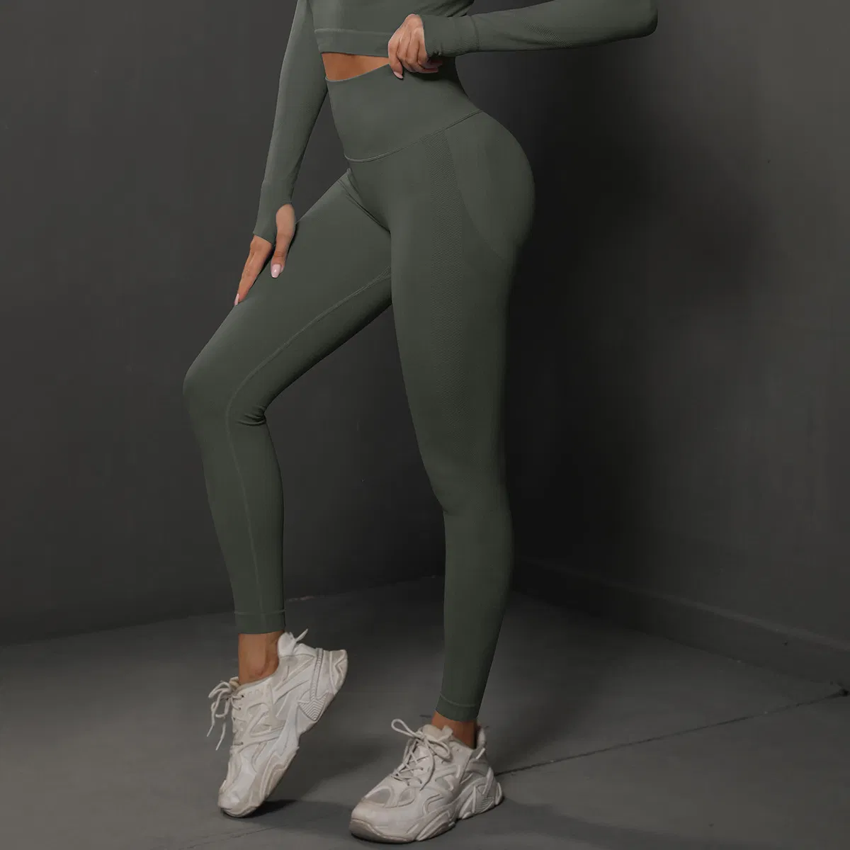 Leggings de yoga de alta cintura sin costuras al por mayor, pantalones de entrenamiento con levantamiento de glúteos personalizados para mujeres, ropa de fitness al por mayor