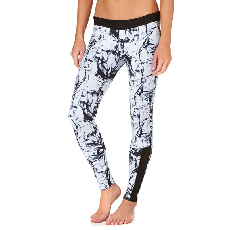 Precio de fábrica de servicio OEM Pantalones ajustados sexys para chicas Conjuntos de leggings de gimnasio y yoga con tu propia marca
