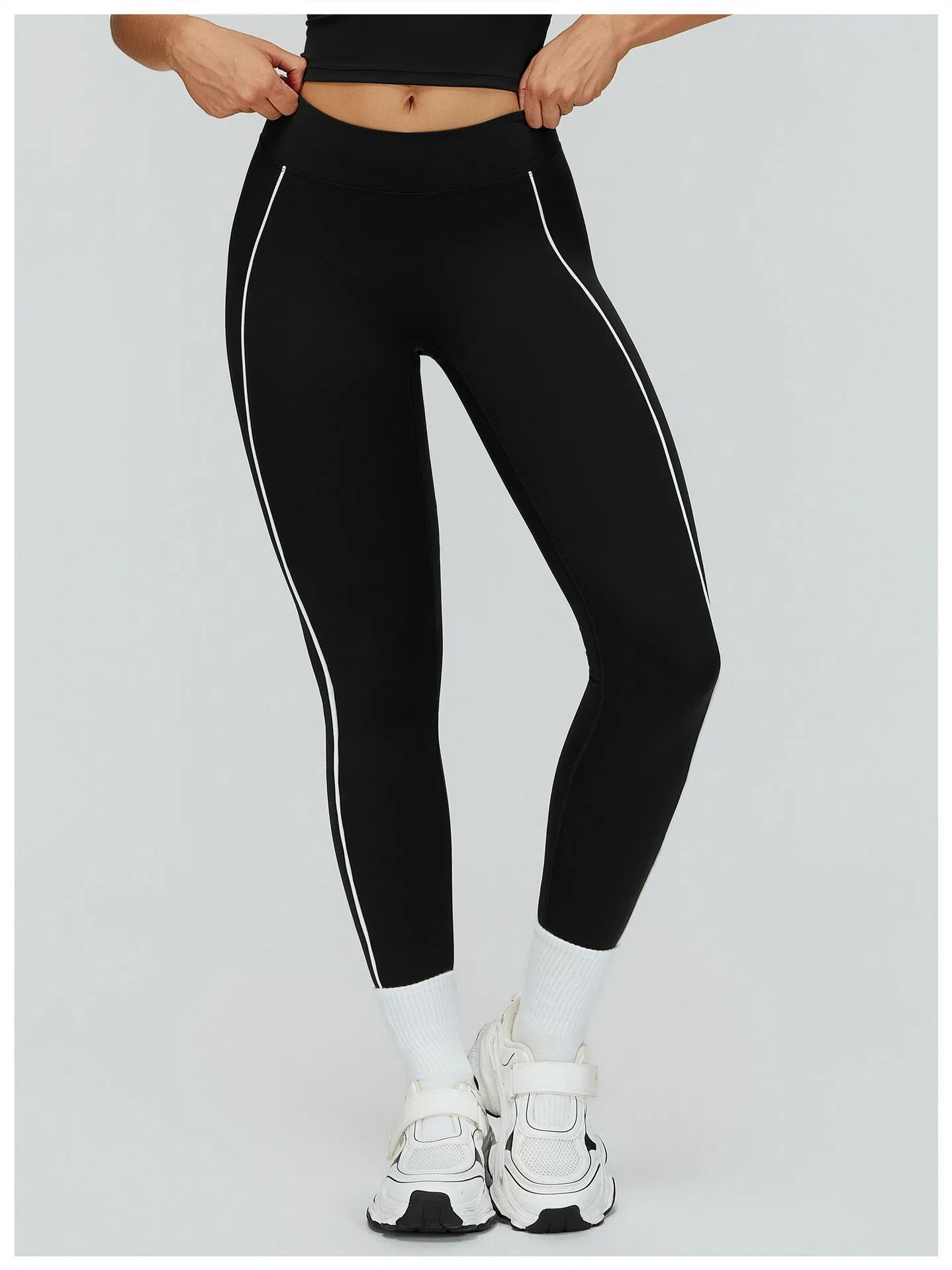 Ropa deportiva personalizada al por mayor con logo, leggings de yoga para mujer, ajustados y ligeros para correr en el gimnasio
