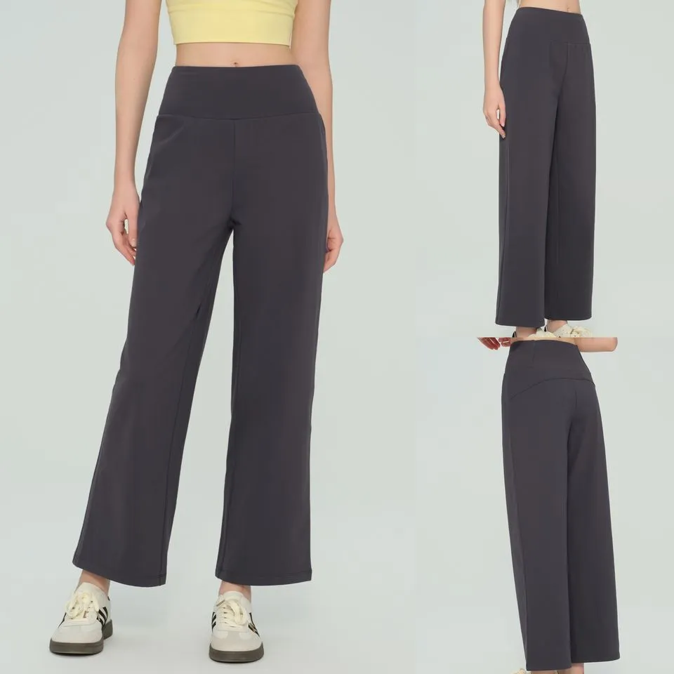 Detalle pantalones de yoga forro polar