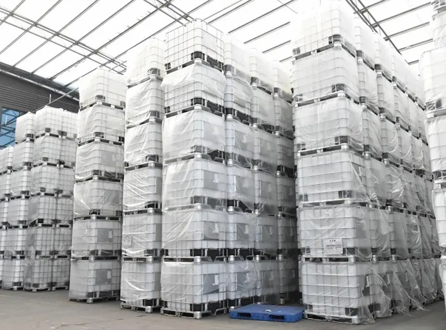 IBC tanks used for bulk liquid storage and transport