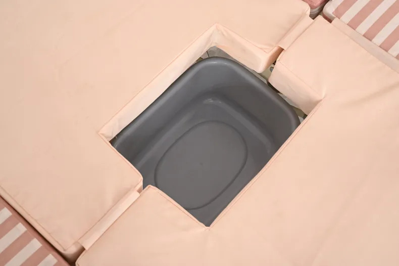 Manual Toilet Feature