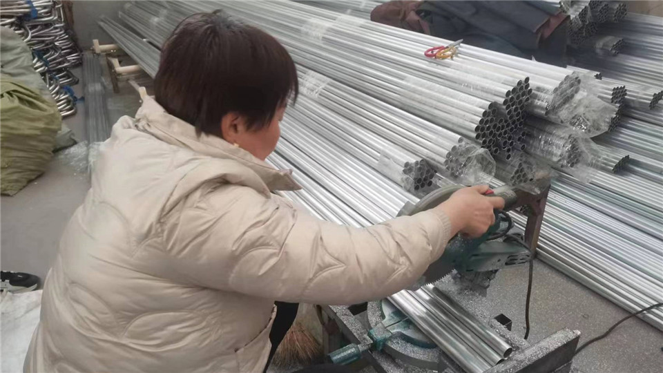 Cutting Process — Precision Medical Device Manufacturing