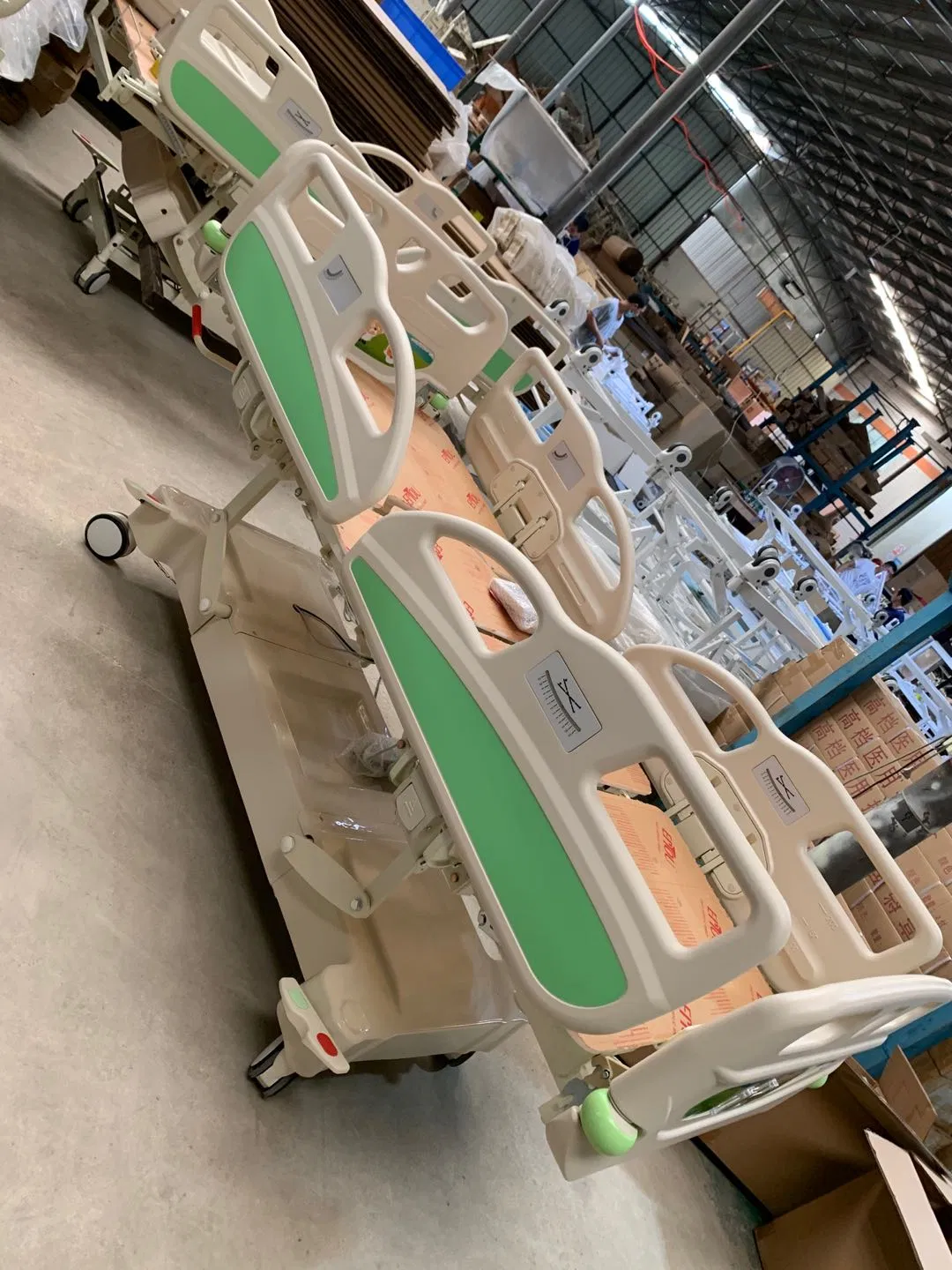 Gantry Orthopedics Traction Hospital Bed