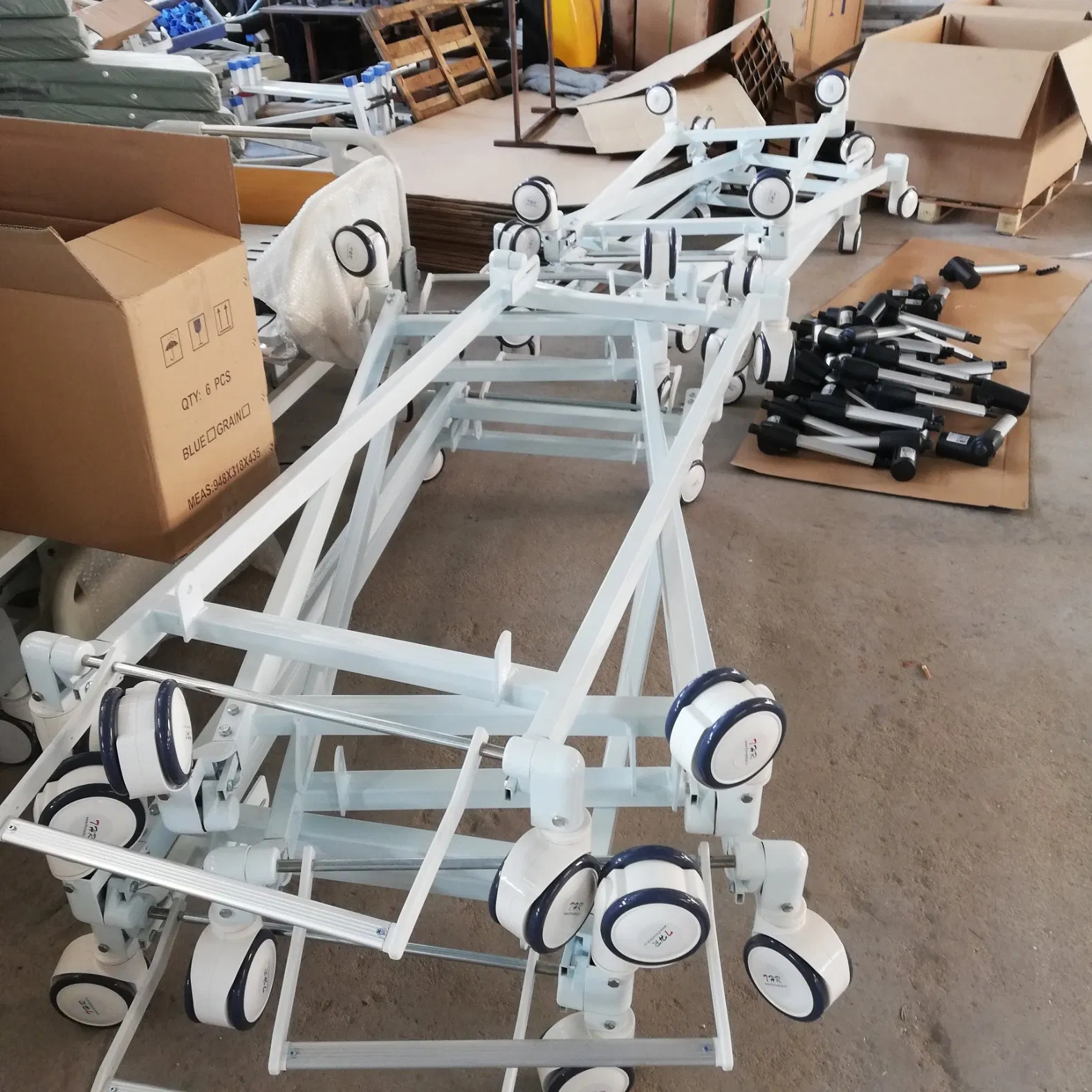 Five Function Electrical ICU Hospital Bed Medical Nursing Bed (THR-EB600)