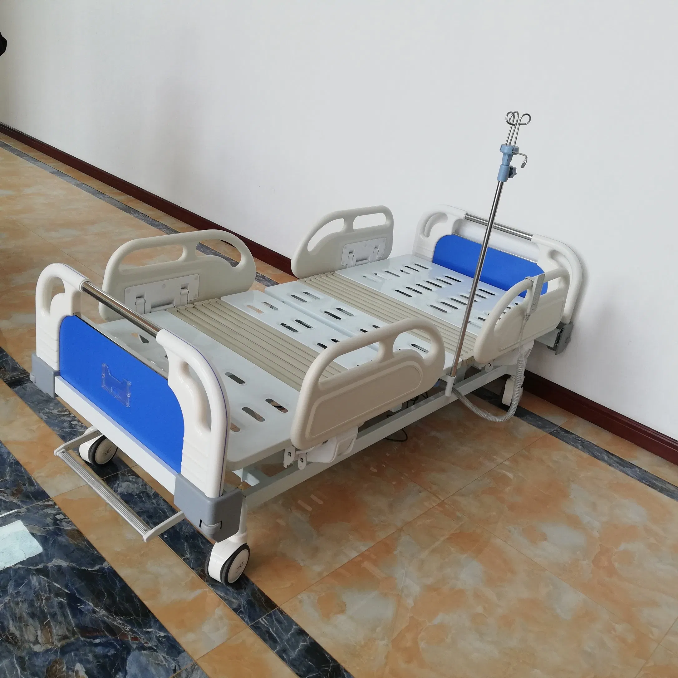 Five Function Electrical ICU Hospital Bed Medical Nursing Bed (THR-EB600)