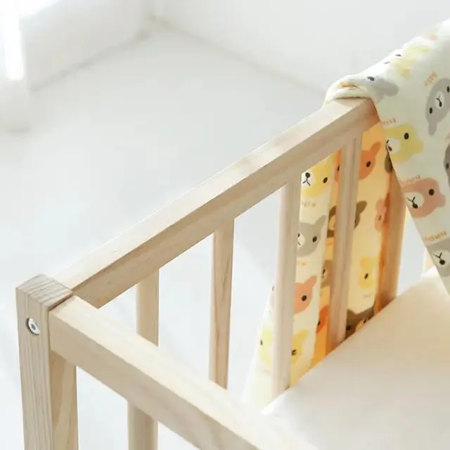 Baby Bed Detail 3