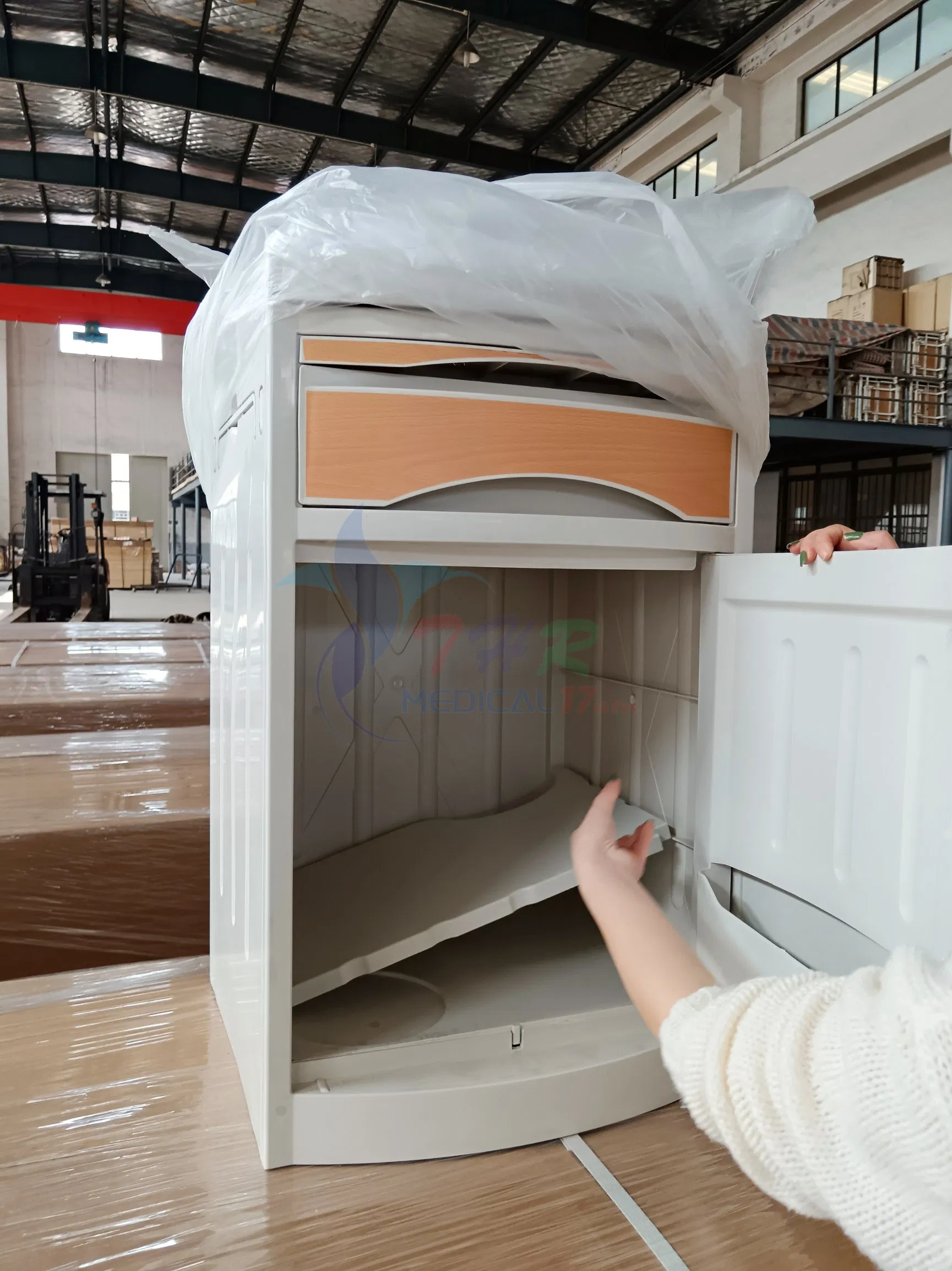 ABS Plastic Medical Bedside Cabinet Bed Side Locker Cabinet for Hospital Use