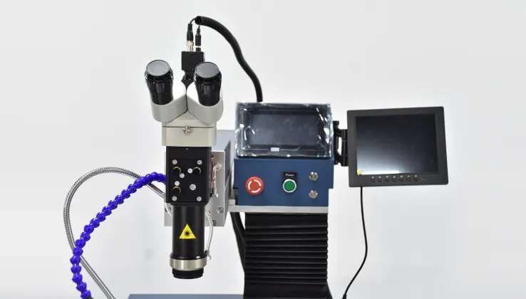 Microscope