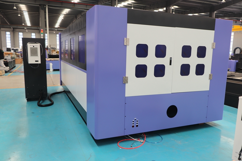 Aircraft Grade Aluminium Beam Fully Enclosed Large Fibre Laser Cutting Machine for Automotive Aerospace Industrial Manufacturing