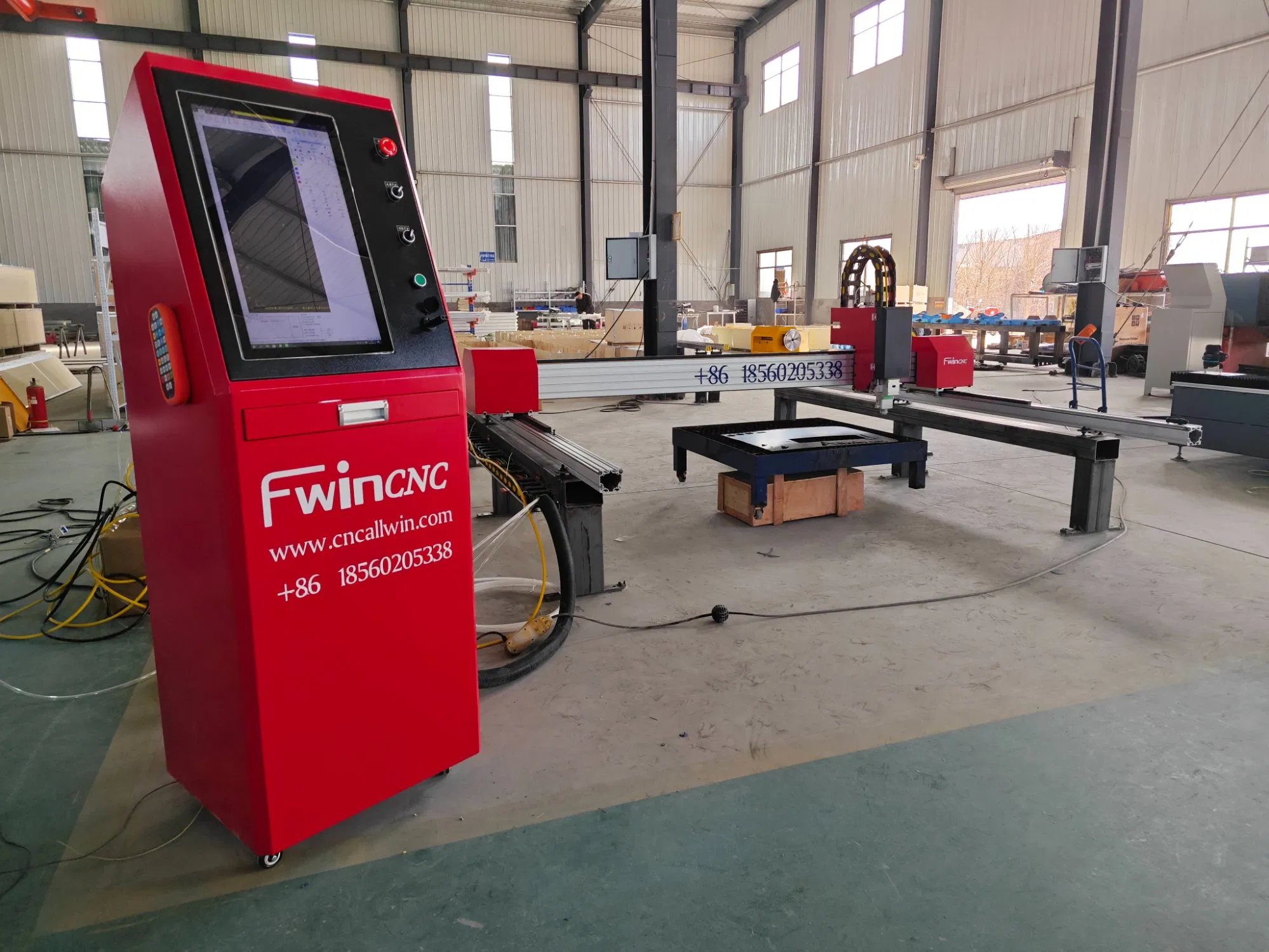 China Producer Automatic Fiber Laser Cutting Machine for Iron Carbon Stainless Steel Metal Sheet