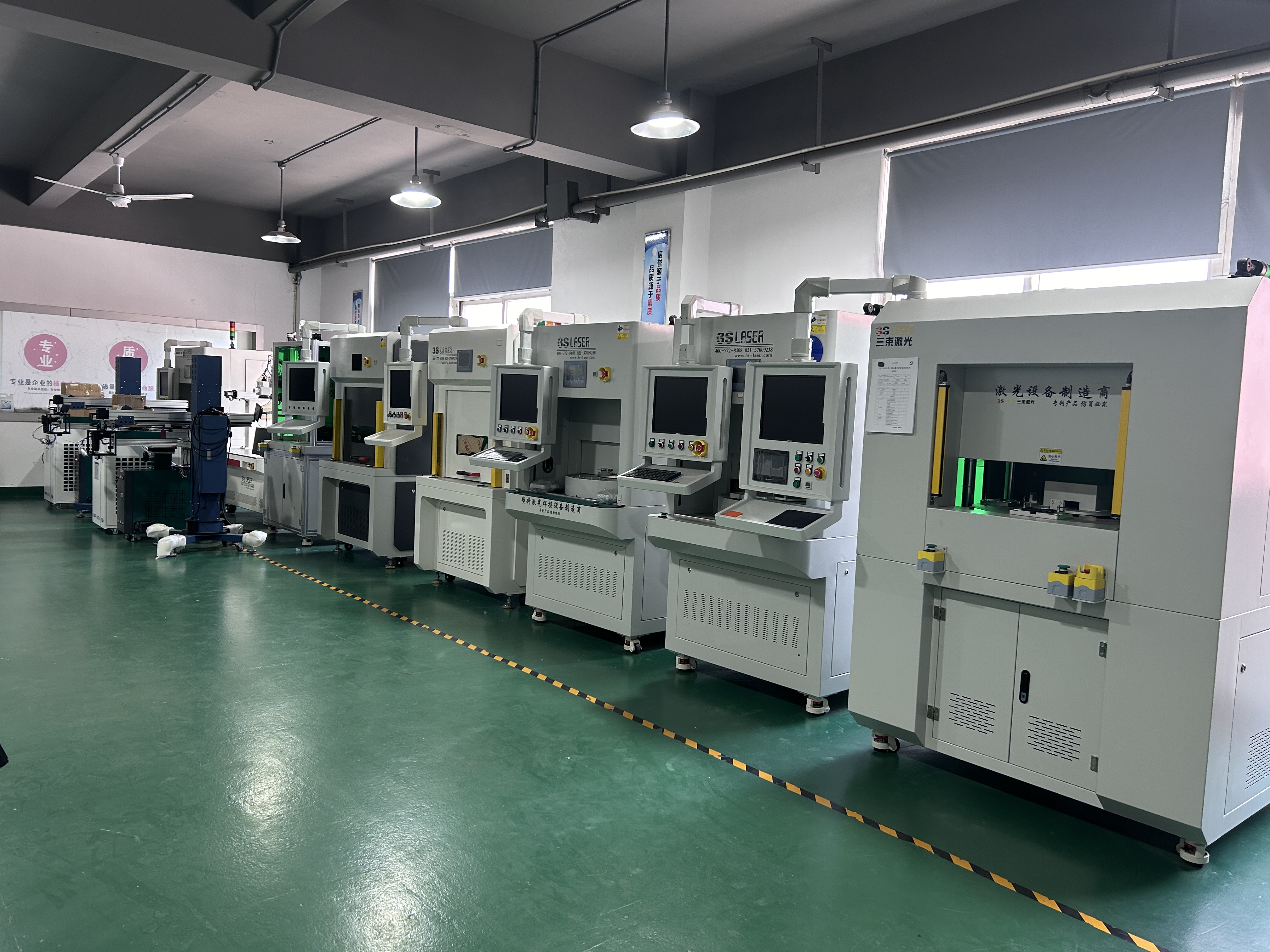 Non-standard Customized New High Precision and High Quality Automotive Mold CO2 Five-axis Water-cooled Laser Cutting Equipment