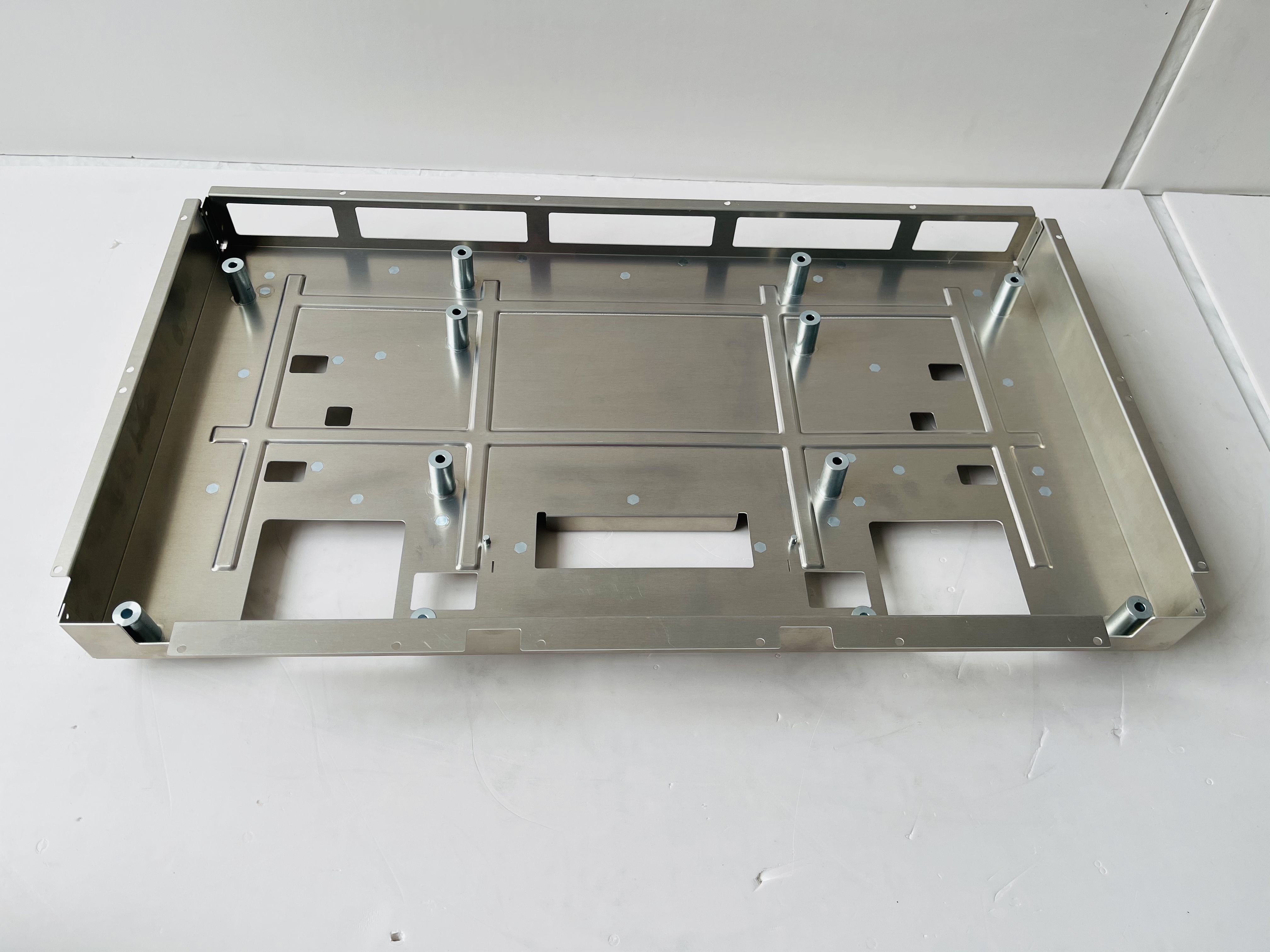 Customized Stainless Steel Bending Welding Sheet Metal Fabrication Laser Cutting Welding Aluminum Product Services