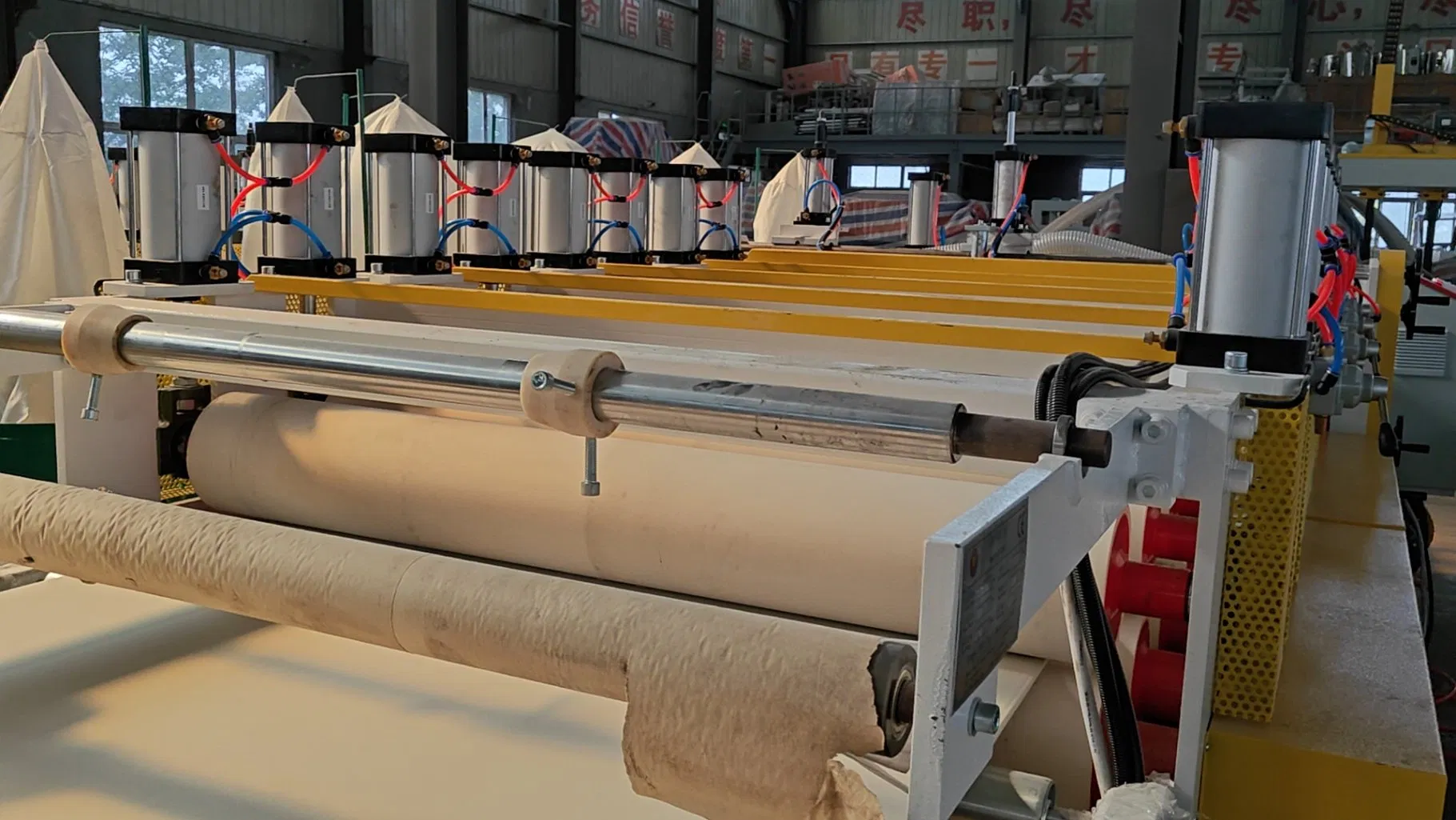 WPC Foam Sheet Can Be Processed by Laser Cutter Laser Engraver Precision Panel Saw Electronic Cutting Saw Panel Dividing and Cross-Cutting Production Line