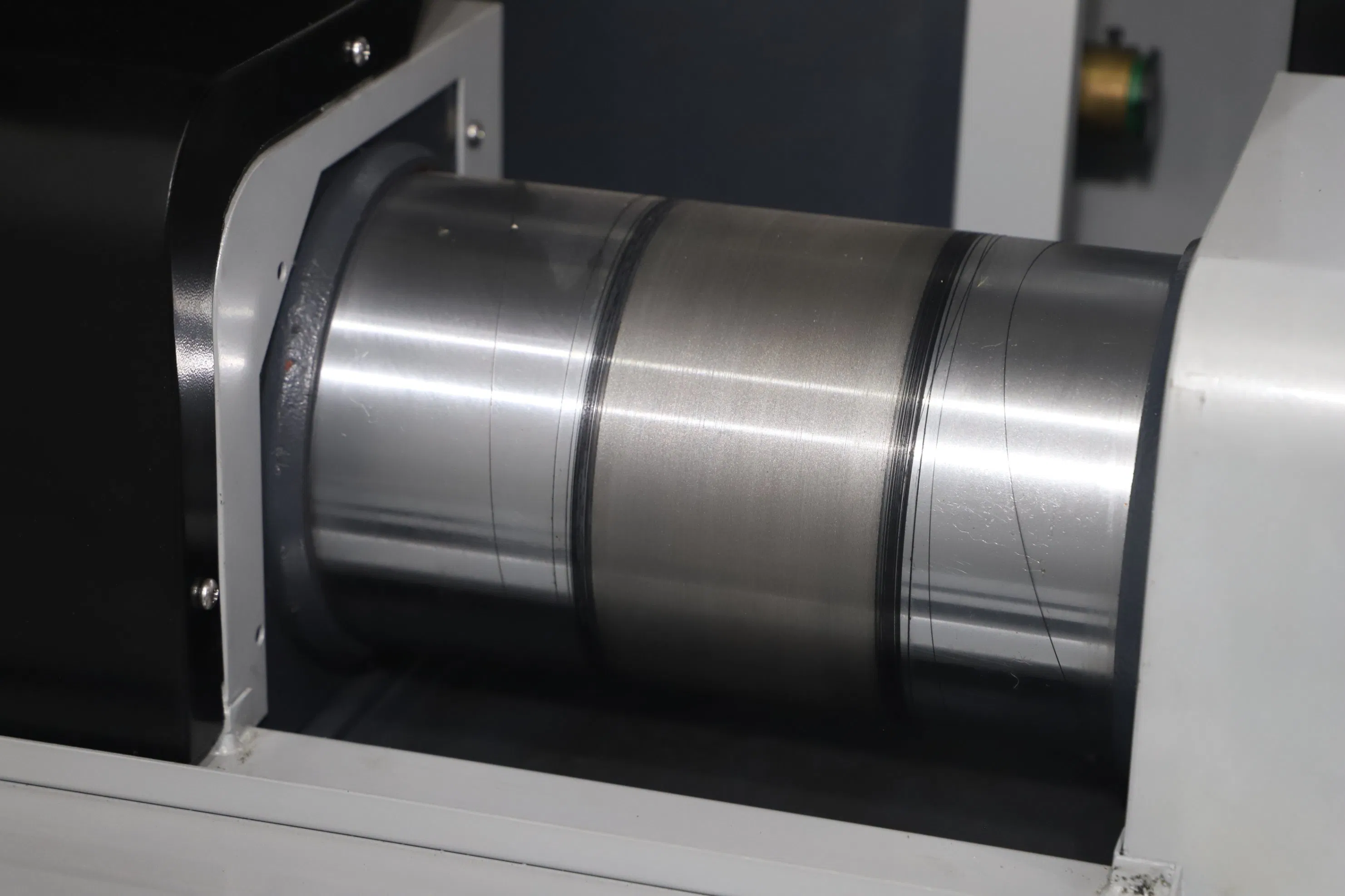 Advanced M-Type EDM Wire Cutting Equipment for Industrial Applications Model No.: EDM
