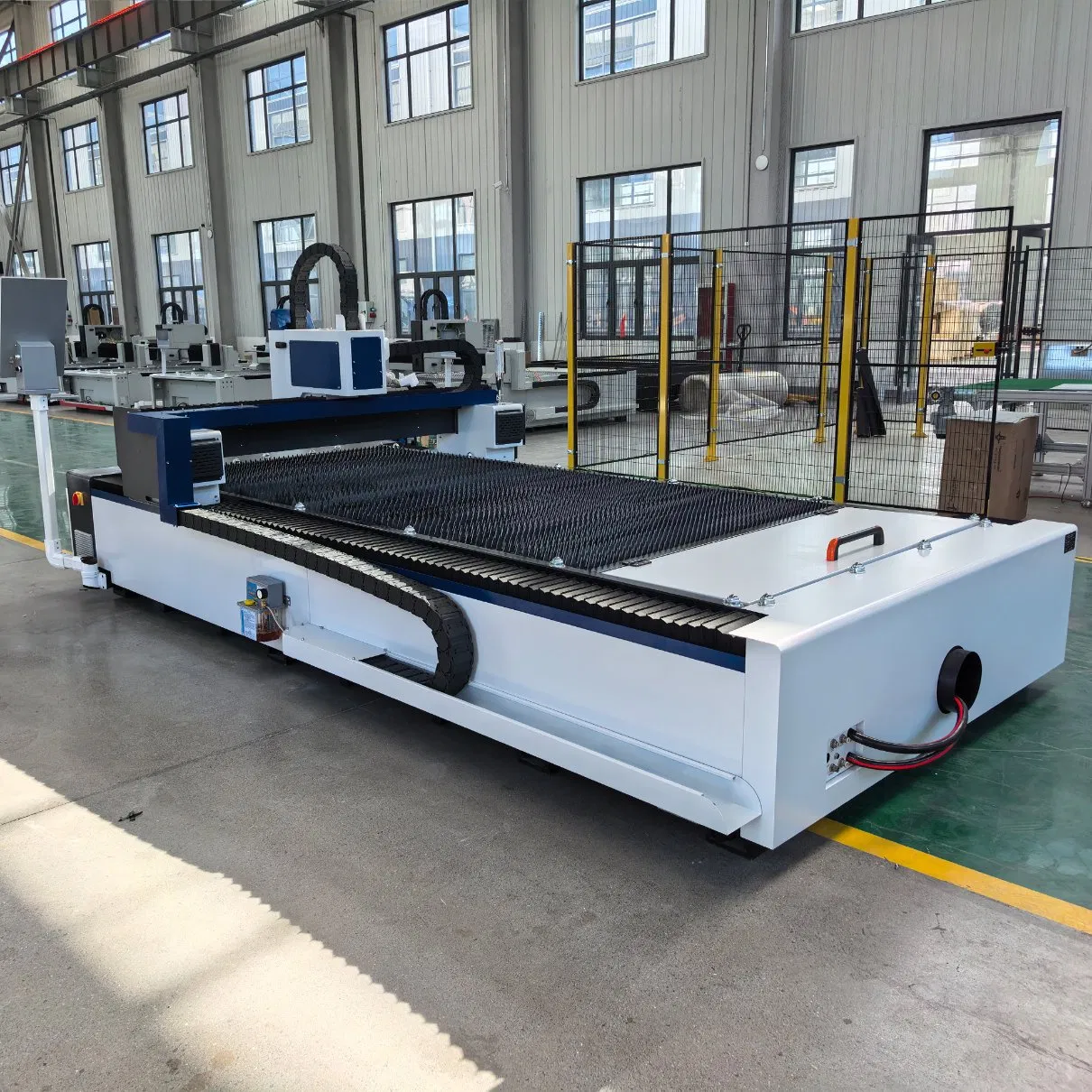 Advanced Laser Cutter Metal with High Power Fiber Laser and CNC System for Precision Cutting of Various Metals in Industrial Applications