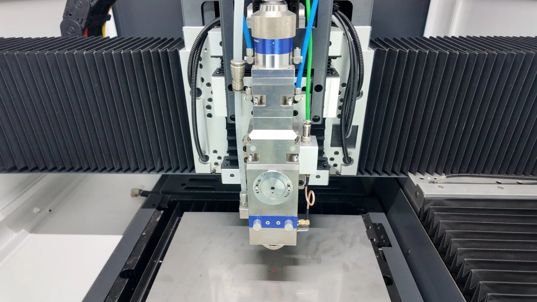 CNC Laser Cutting Equipmentnev, Power, Eco-Friendly Fiber Laser Cutting Application Equipment