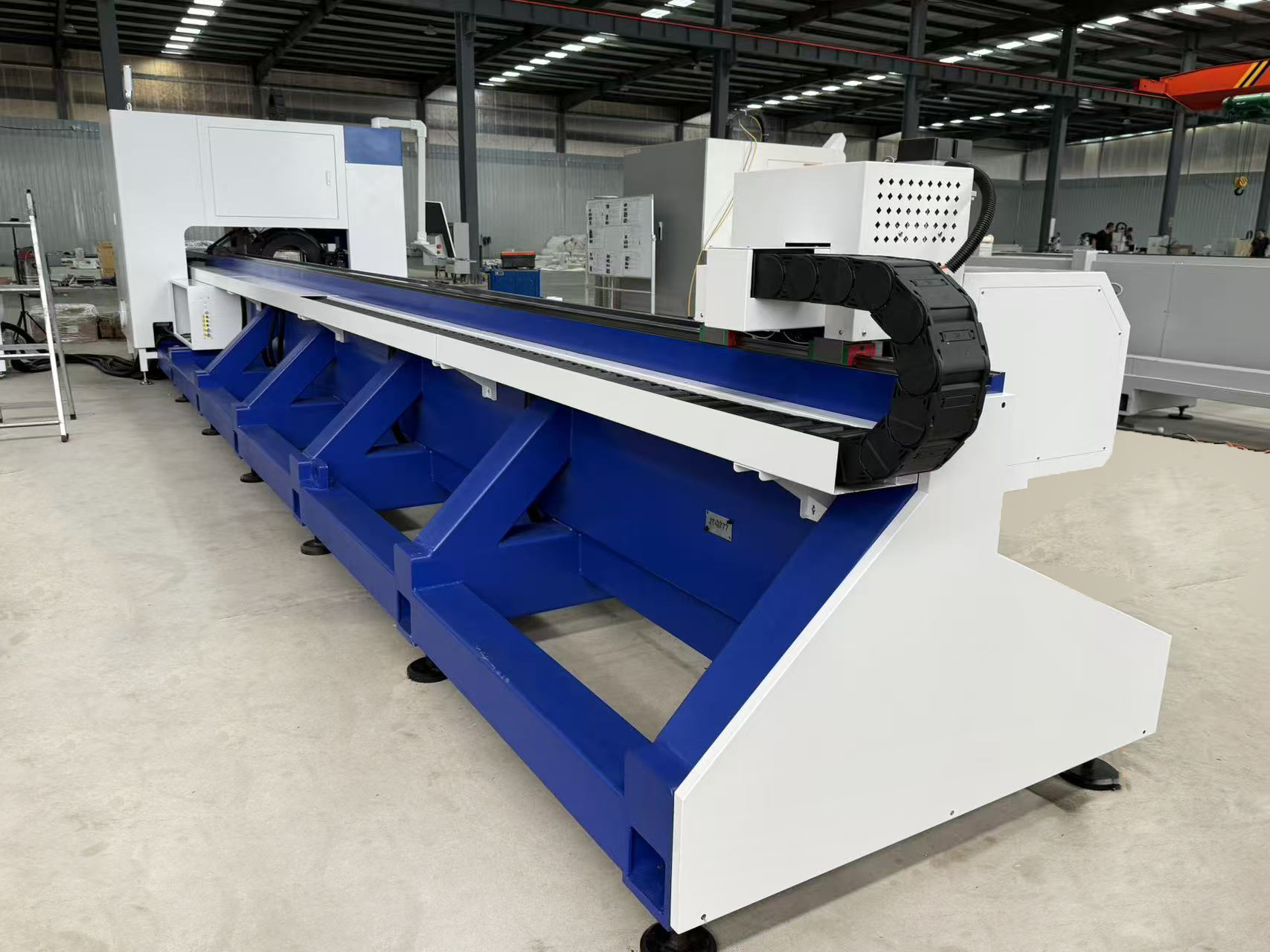 TONY LASER TN6012T Operate Flexibly 1500W Metal Tube Cnc Fiber Laser Pipe Cutting Machine for Cut Square Tubes Round Tubes