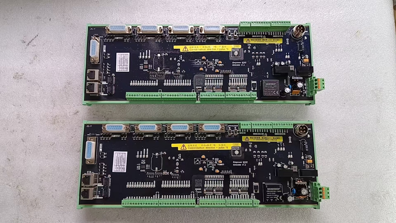 Economical Fiber Laser Cutting Control System Raytools Xc3000s with Very Competitive Price