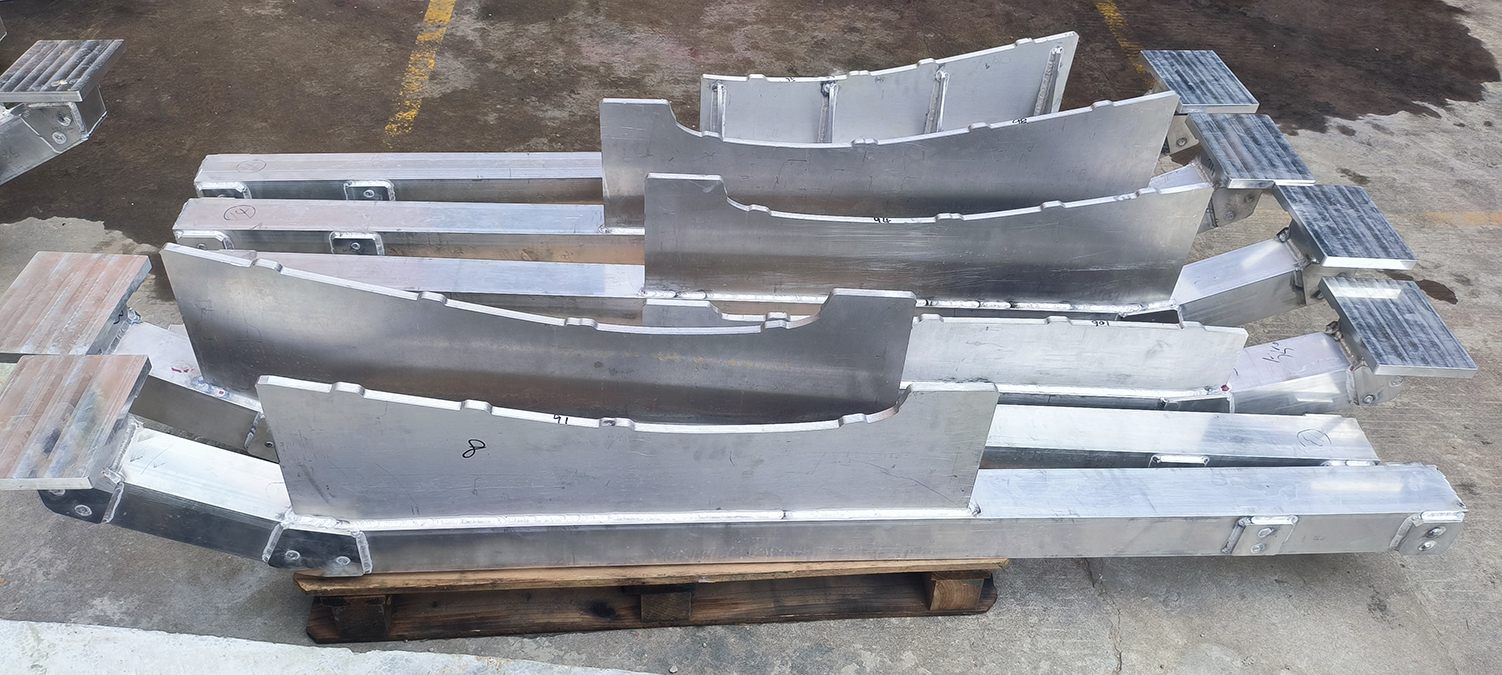 Customized Stainless Steel Bending Welding Sheet Metal Fabrication Laser Cutting Welding Aluminum Product Services