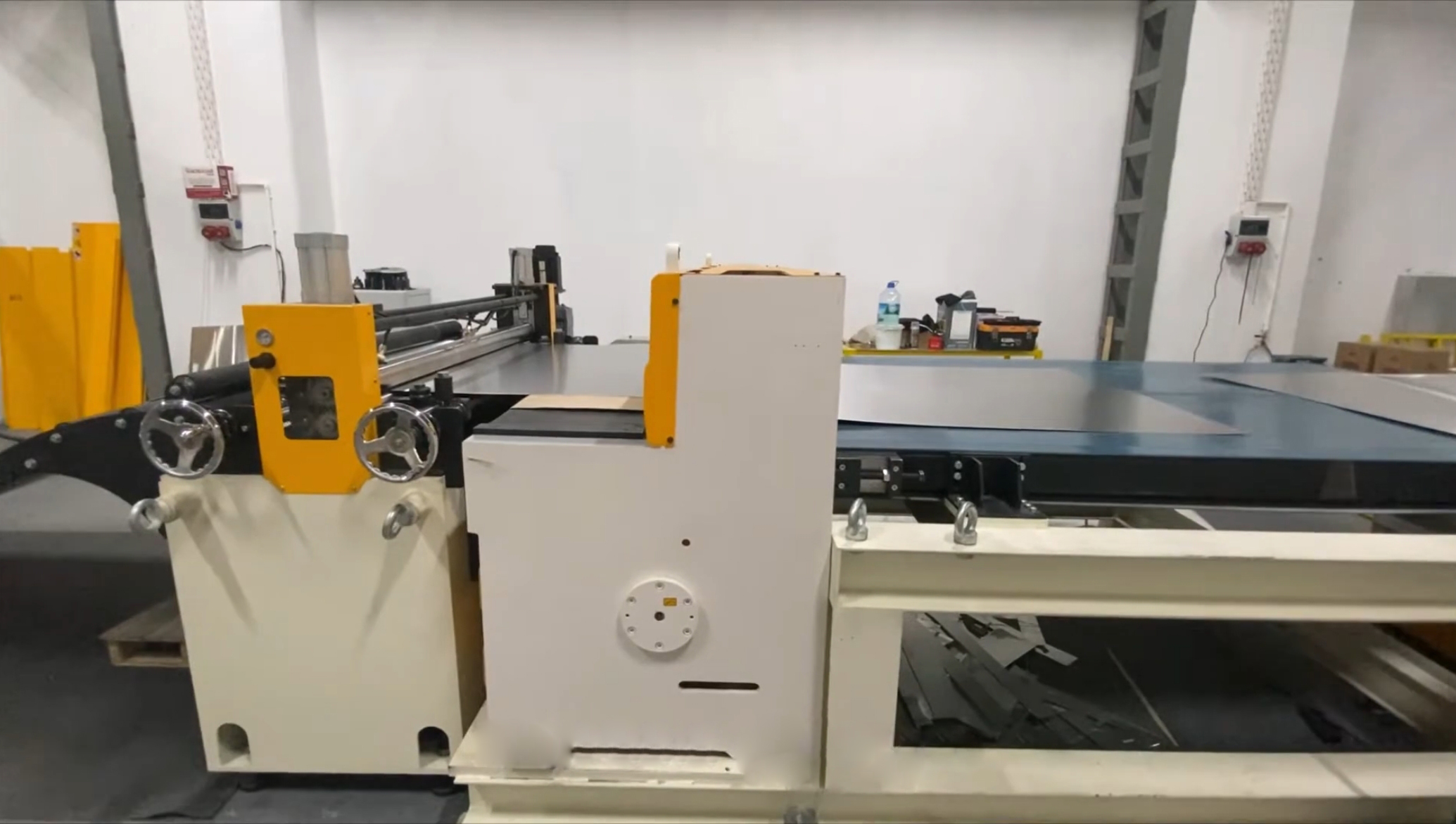 1250mm High Speed Automatic Strip Cnc Steel Roof Sheet Coil Slitting Cutting Machine Production Line Cut To Length