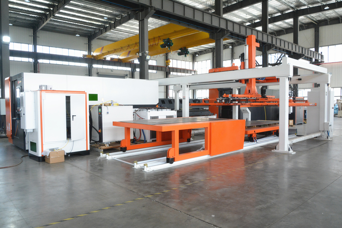 Golden Laser Customizable Stainless Iron Carbon Steel Fiber Laser Cutting Machine Automatic Loading Unloading Water CNC 3D