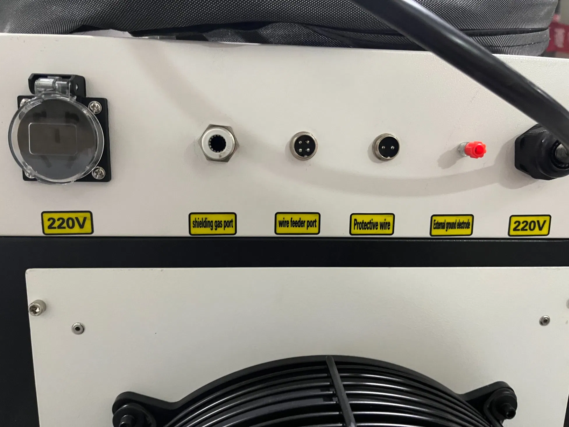 Smart Laser Welding System with Automated Features