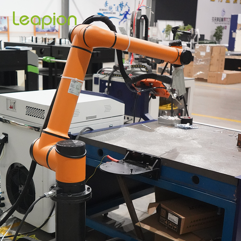 1500w High Speed Six Axis Industrial Robot Arm Laser Cutting and Welding Integrated Automation System