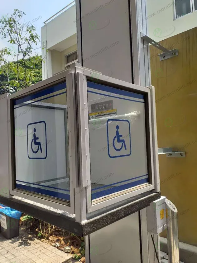 Aluminum Wheelchair Lift View 3