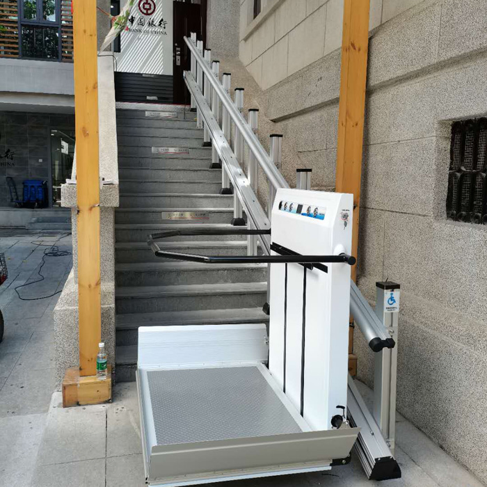 Outdoor Indoor Inclined Platform Lift Stair Wheelchair Lift Foldable for Home Stair Climbing