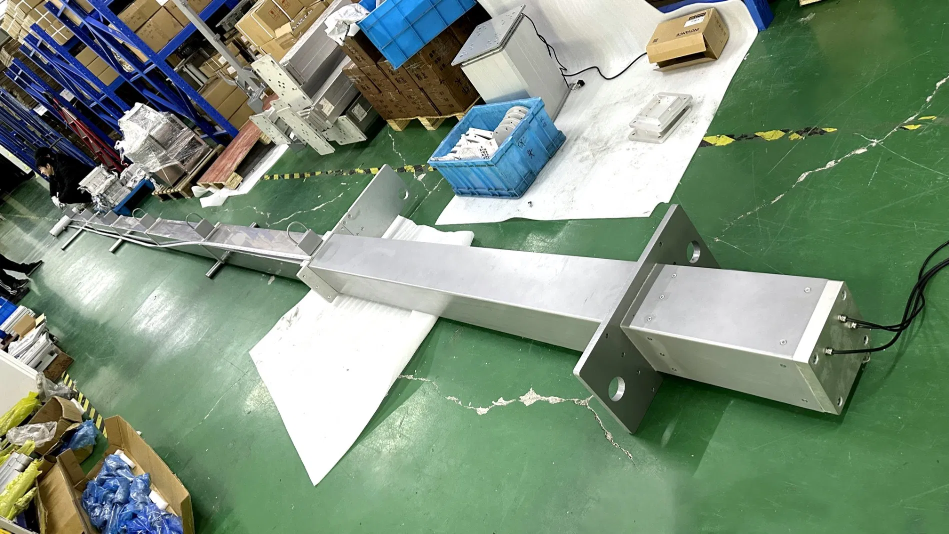 Htd6 Any-Robot Compatible Vertical Lift, Plug-and-Play