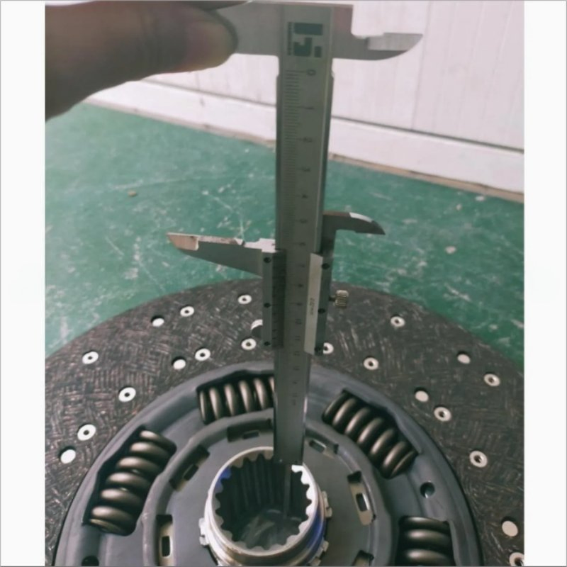 Factory Price High Quality 0212501303 1878005165 0252504103 0192505403 Auto Clutch Disc Clutch Pressure for Beiben Beifangbenchi Truck Spare Parts