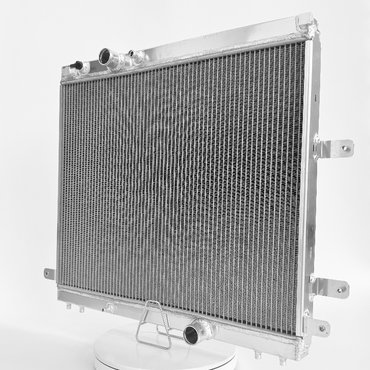 Srw525 All Aluminum Radiator for Toyota Hilux Vigo/Innova/Fortuner 04-16 at/Mt L4 164000L120 164000L250