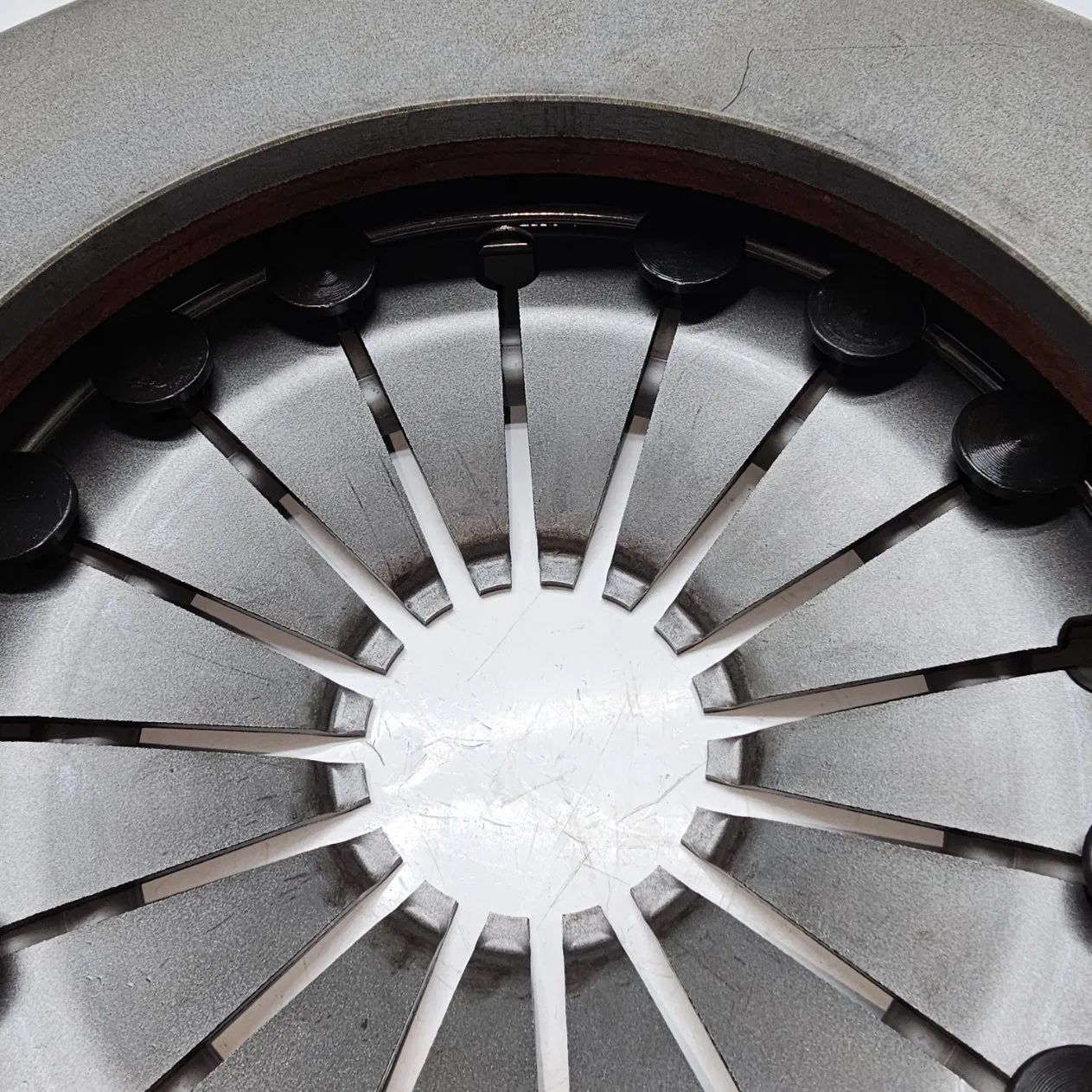 4D47ti-B1.26.20 Clutch Pressure Plate for Jmc 4D47 Engine