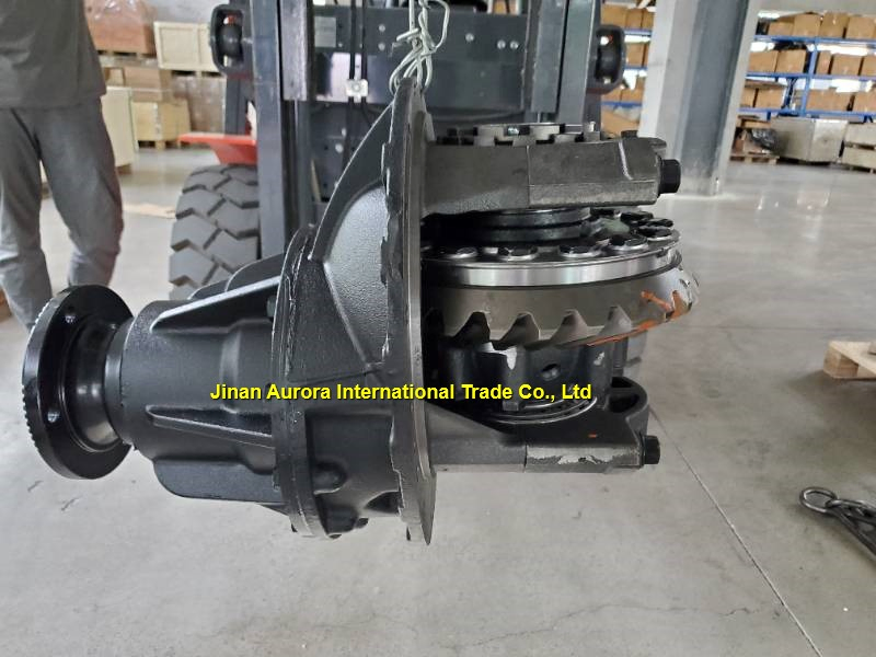 Az9112320143 High Performance Rear Differential for Sinotruk Trucks