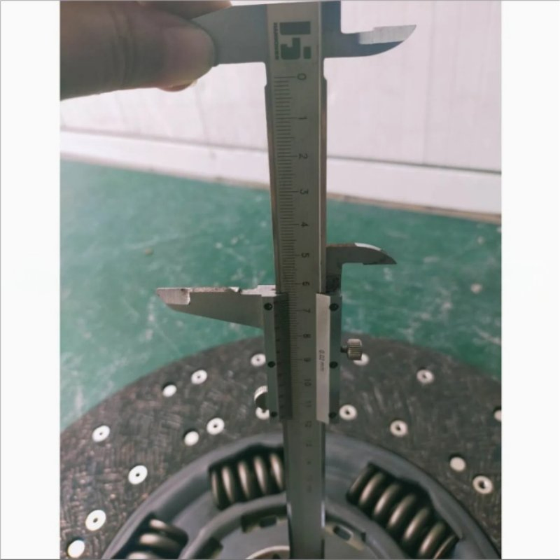 Factory Price High Quality 0212501303 1878005165 0252504103 0192505403 Auto Clutch Disc Clutch Pressure for Beiben Beifangbenchi Truck Spare Parts